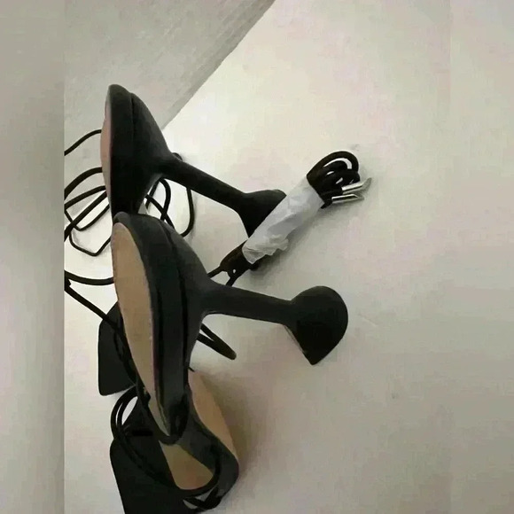 Fashionnova heels - Picture 6 of 9